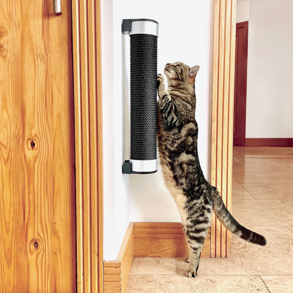 wall hanging cat scratcher